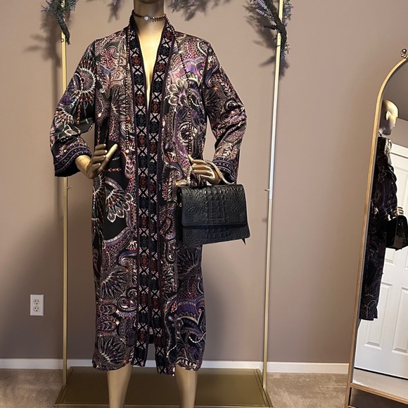 "Bohemian Silk & Velvet: Johnny's Signature Purple & Black Kimono" - Picture 8 of 11